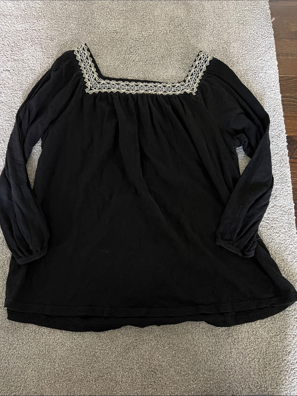 Old Navy Black Long-Sleeve Square-Neck Tunic with Cream Lace